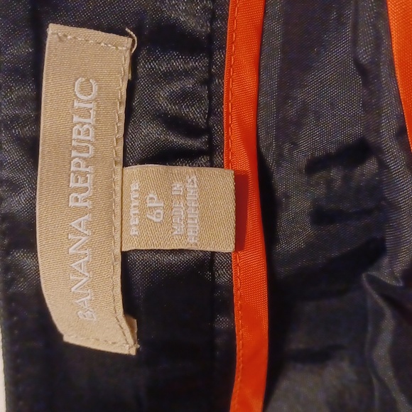 Banana Republic 6 petite skirt - Picture 2 of 5